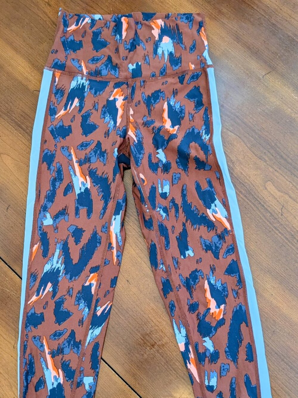 Aerie Offline High Waisted Leopard Print Leggings Size Small